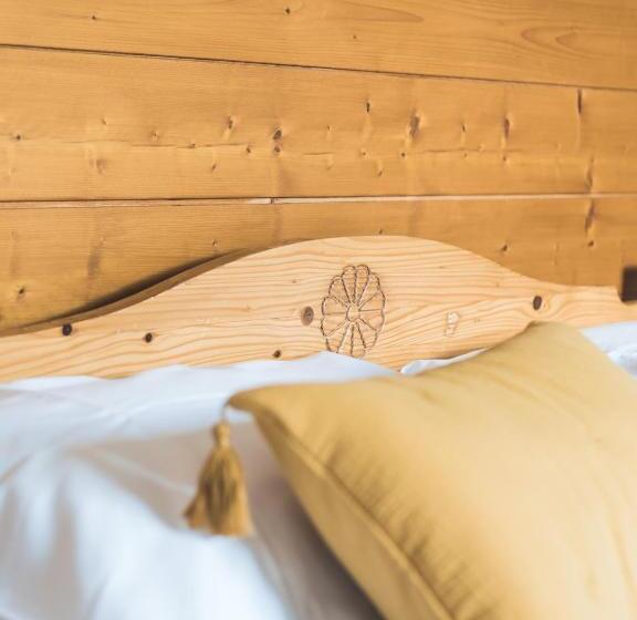 Номер Стандарт Вид на Горы, Auberge Le Valezan