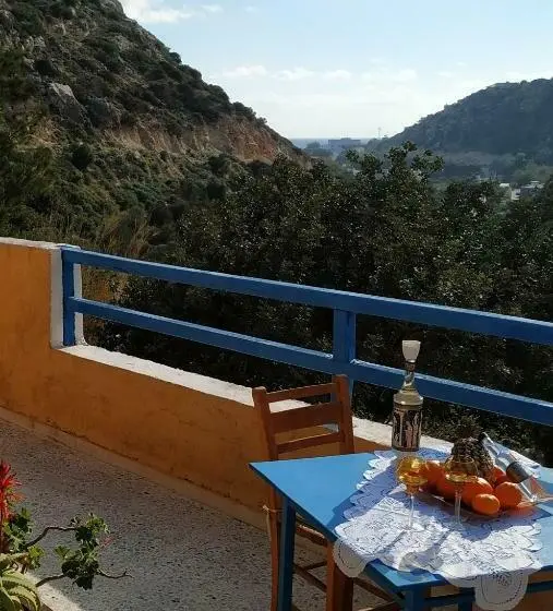 اتاق لوکس با بالکن, Oleander S Garden Traditional Cretan Cottage