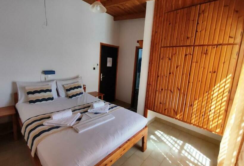 带阳台的豪华间, Oleander S Garden Traditional Cretan Cottage