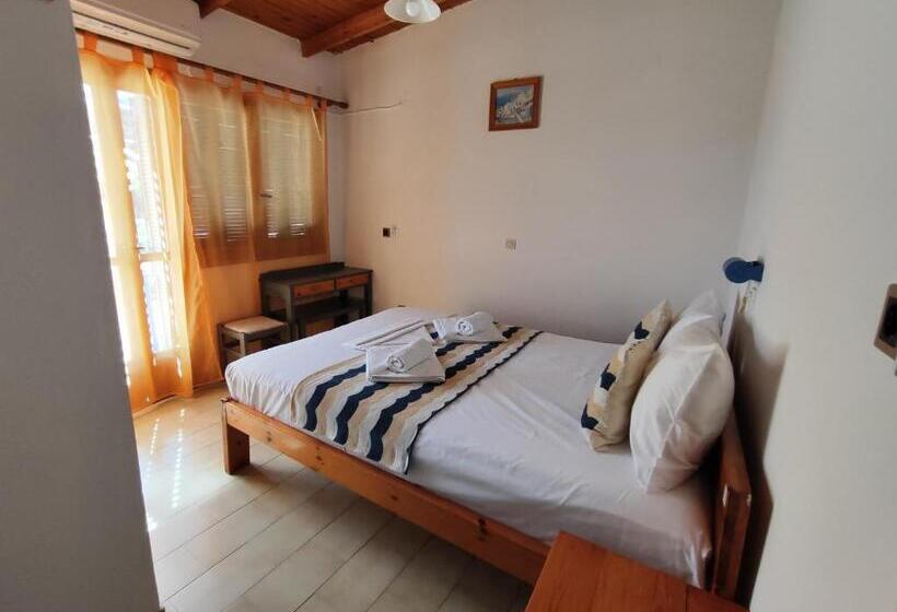 带阳台的豪华间, Oleander S Garden Traditional Cretan Cottage