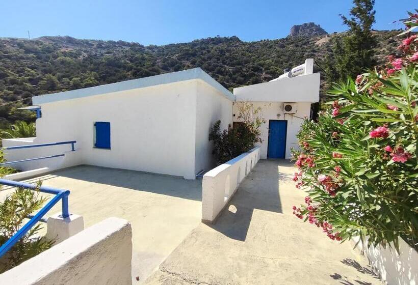 اتاق لوکس با بالکن, Oleander S Garden Traditional Cretan Cottage