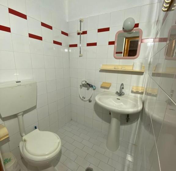 标准间带阳台, Oleander S Garden Traditional Cretan Cottage