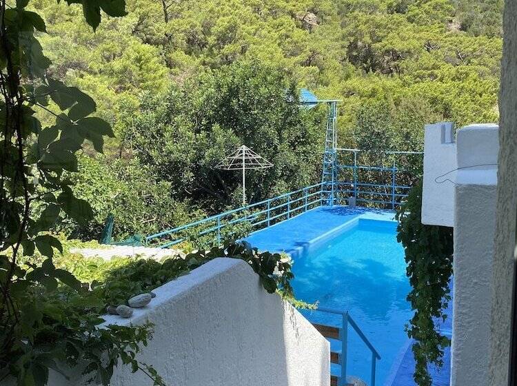 家庭工作室, Oleander S Garden Traditional Cretan Cottage