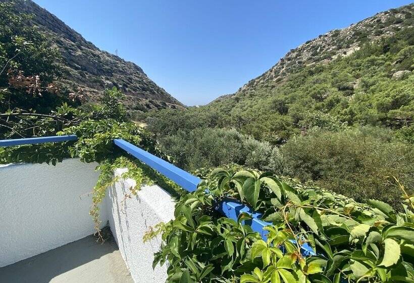 استودیو خانوادگی, Oleander S Garden Traditional Cretan Cottage