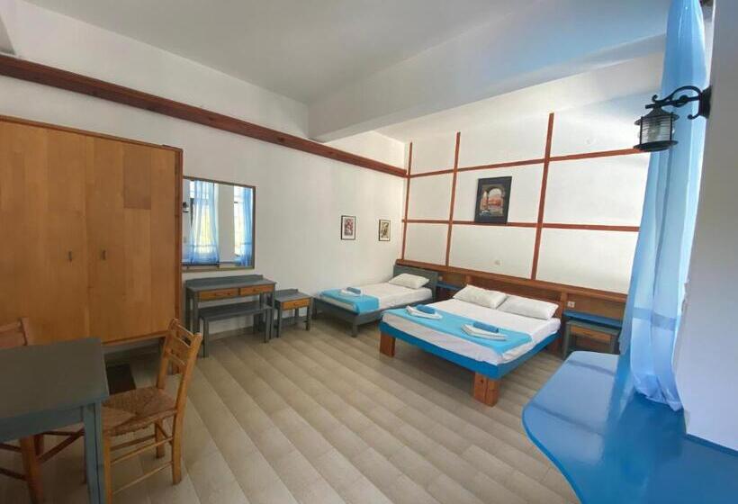 带露台的标准房间, Oleander S Garden Traditional Cretan Cottage