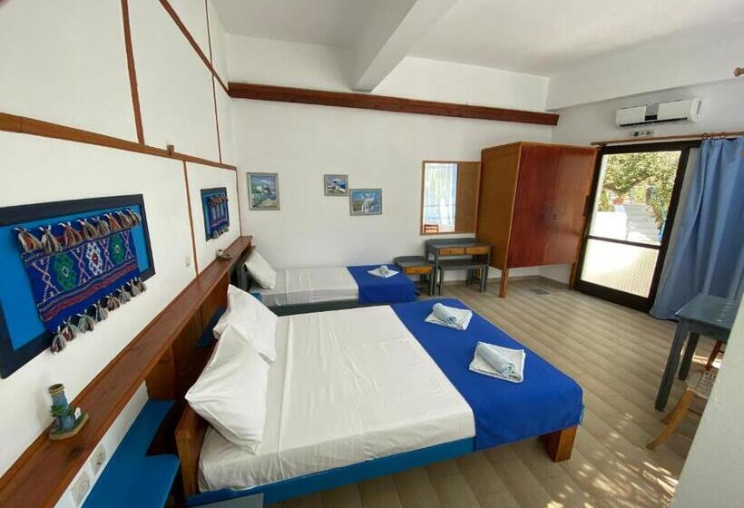 带露台的标准房间, Oleander S Garden Traditional Cretan Cottage