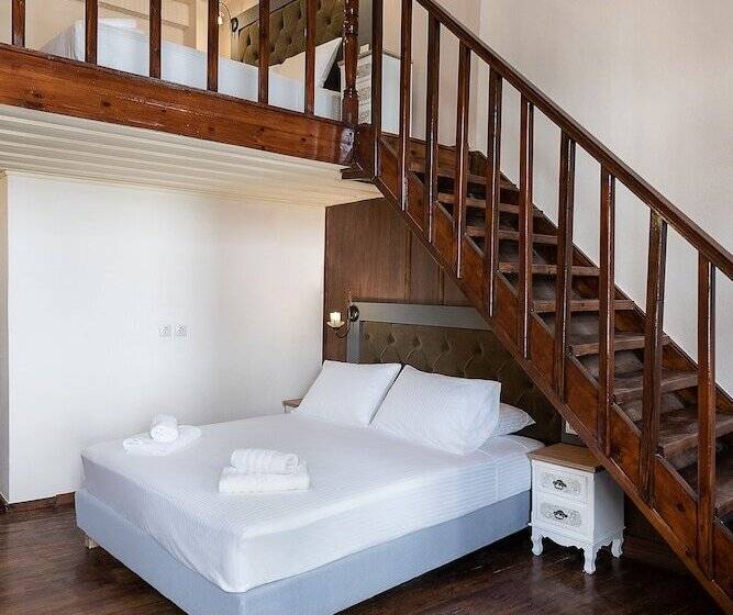 סוויטה משפחתית, Old Town Suites