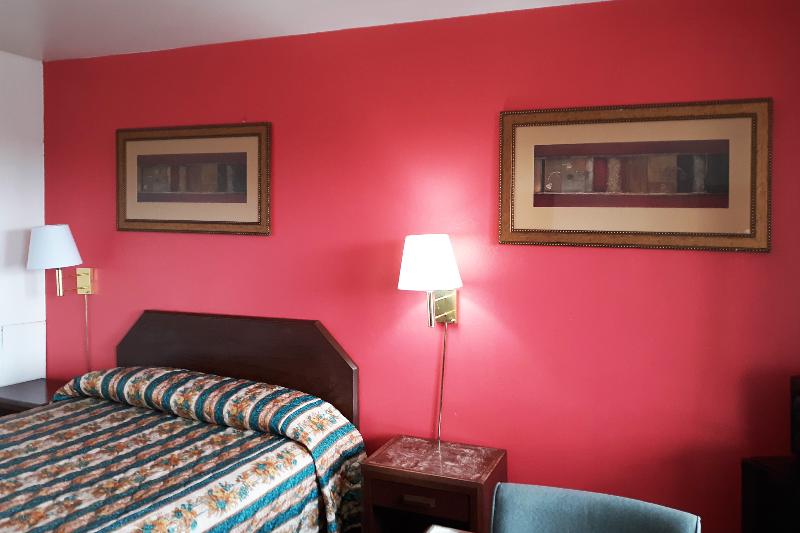 غرفة قياسية, Kings At Clovis