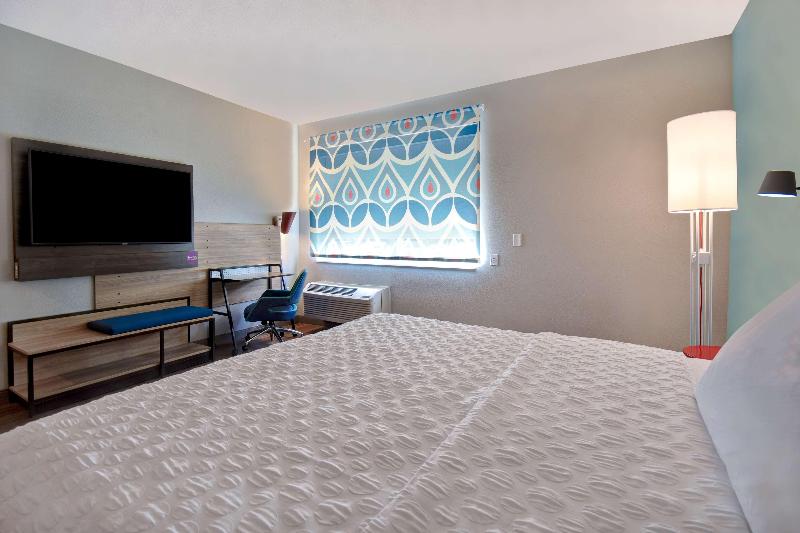 חדר סטנדרט עם מיטת קינג, Tru By Hilton Auburn