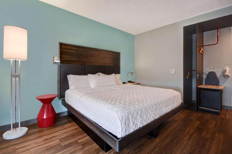 חדר סטנדרט עם מיטת קינג, Tru By Hilton Auburn