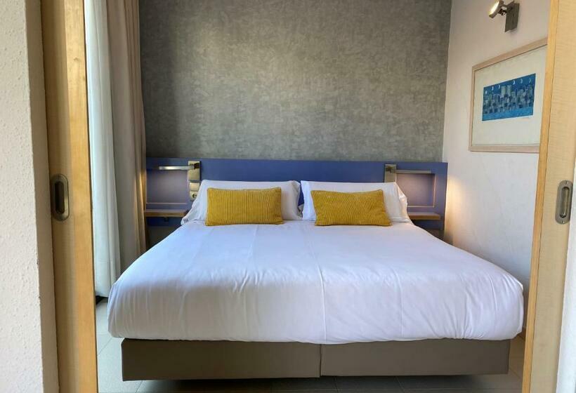 Апартаменты 2 Спальни, Atenea Park Suites & Apartments