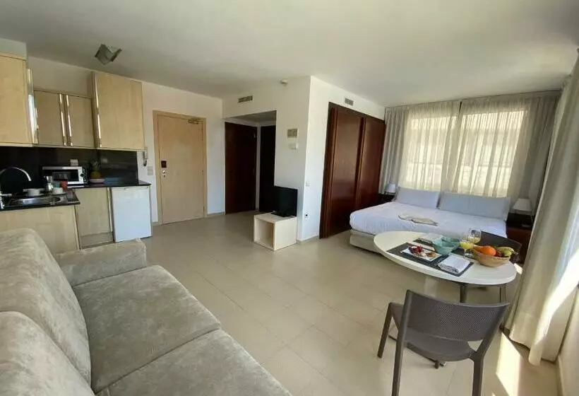 استودیوی استاندارد, Atenea Park Suites & Apartments