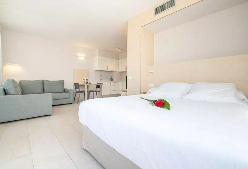 استودیوی سوپریور, Atenea Park Suites & Apartments