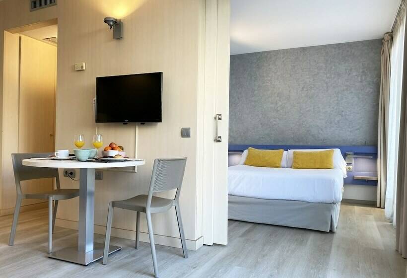 Студия Superior, Atenea Park Suites & Apartments