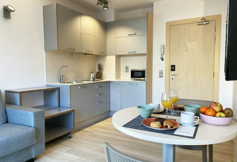 إستوديو سوبيريور, Atenea Park Suites & Apartments