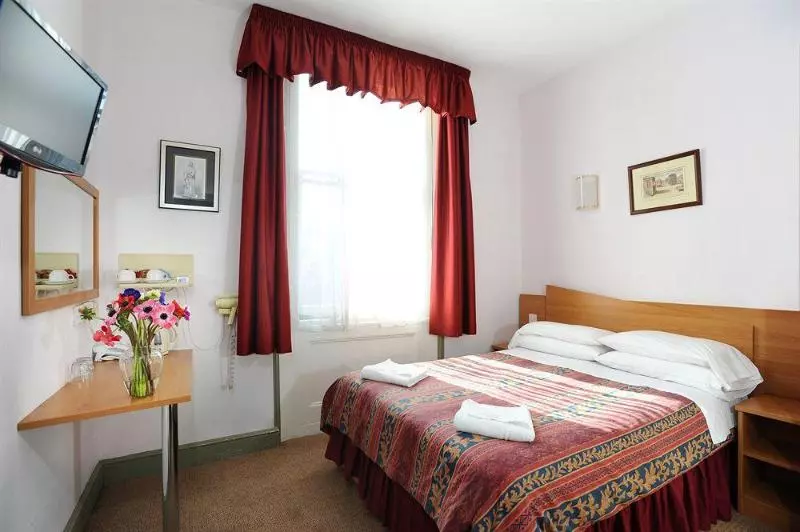 スタンダードルーム, Dover Hotel B&b