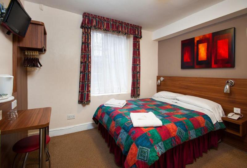 اتاق استاندارد با سرویس بهداشتی مشترک, Dover Hotel   B&b