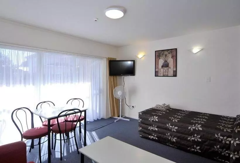 1ベッドルームアパートメント, Fenton Court Motel