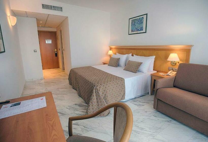 Трехместный Номер Стандарт Вид на Бассейн, ALEGRIA Costa Ballena Aquafun