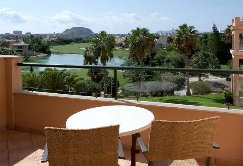 اتاق استاندارد با چشم‌انداز دریاچه, Alicante Golf