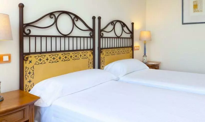 اتاق استاندارد, Alicante Golf