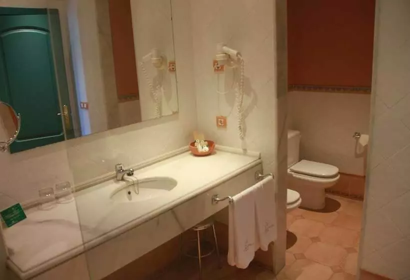 اتاق استاندارد, Alicante Golf