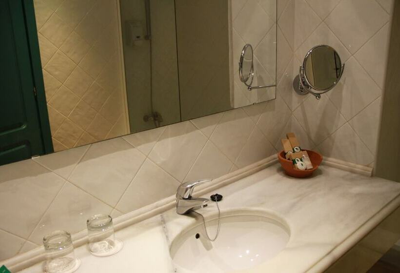 Номер Стандарт, Alicante Golf