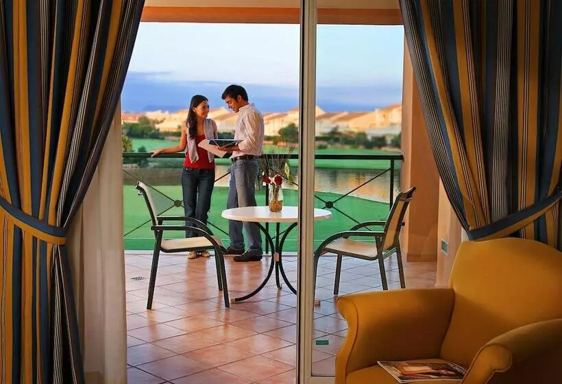 اتاق لوکس, Alicante Golf