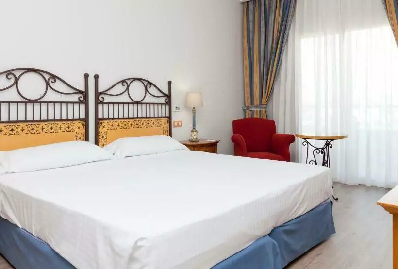 اتاق استاندارد یک نفره, Alicante Golf