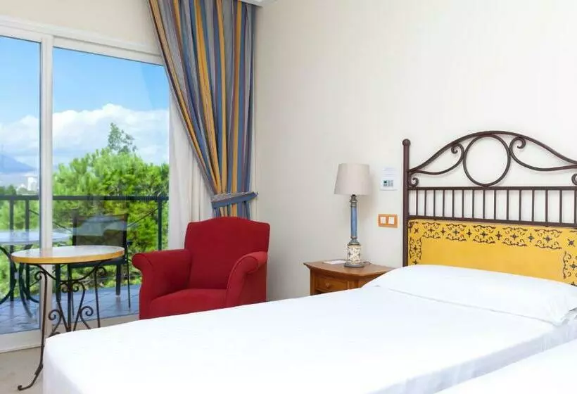 اتاق استاندارد یک نفره, Alicante Golf