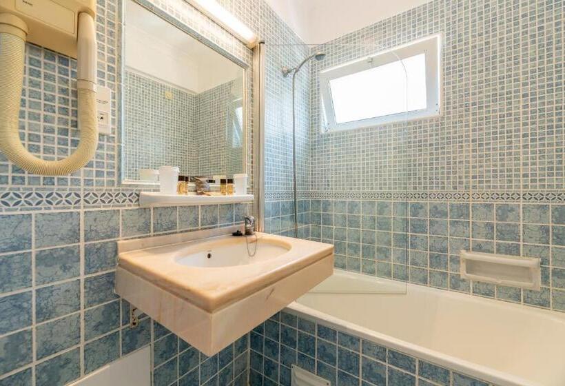 غرفة قياسية مزوَّدة بشُرفة, Baía Beach