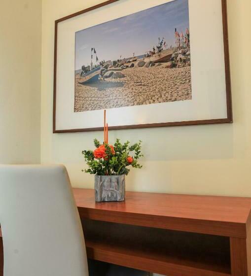 غرفة قياسية مزوَّدة بشُرفة, Baía Beach