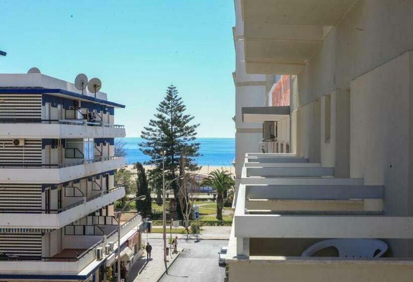 غرفة قياسية مزوَّدة بشُرفة, Baía Beach