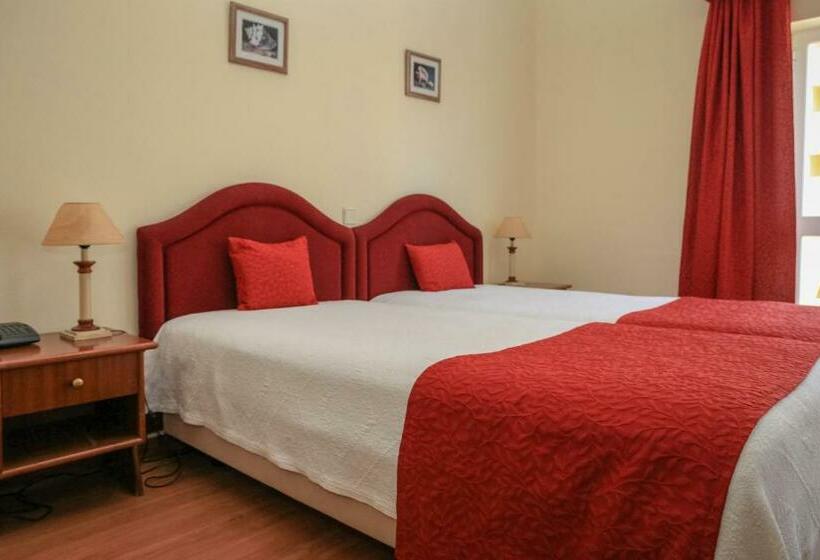 غرفة قياسية مزوَّدة بشُرفة, Baía Beach