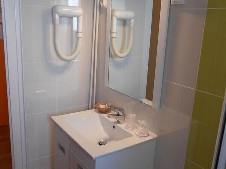 غرفة إقتصادية, Beau Rivage