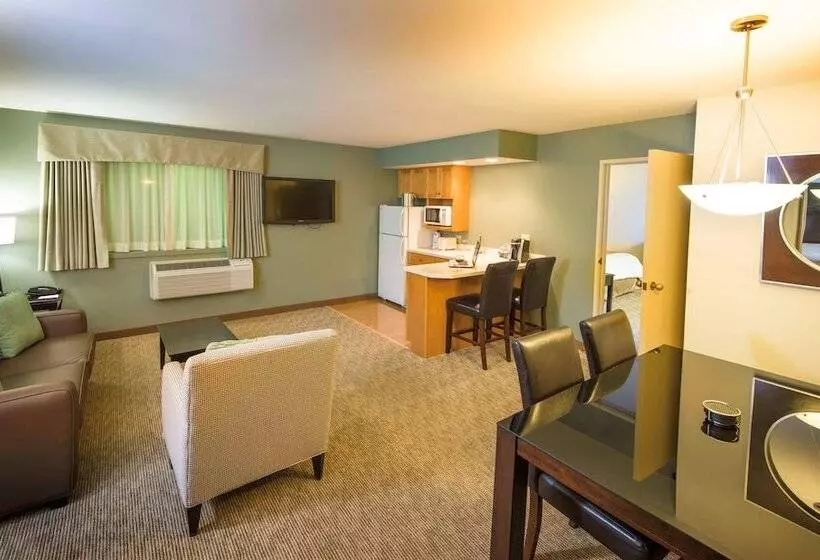 سوییت, Best Western Plus Inntowner Madison
