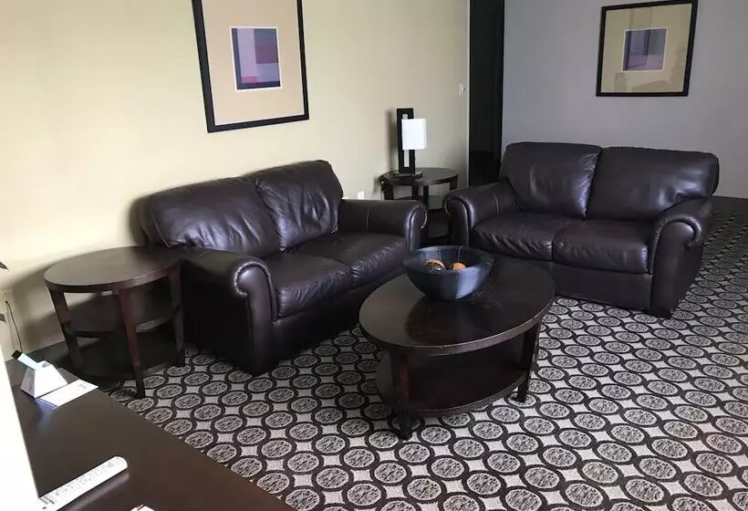 سوییت, Best Western Plus Inntowner Madison