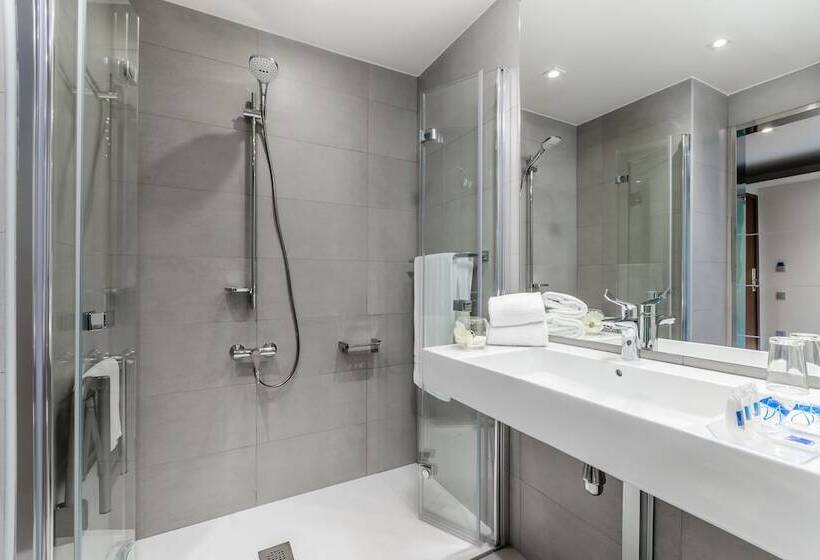 スタンダードトリプルルーム, Exe Campus