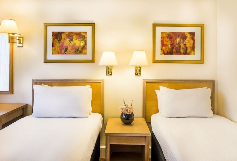 Номер Стандарт, Copthorne Tara Hotel London Kensington