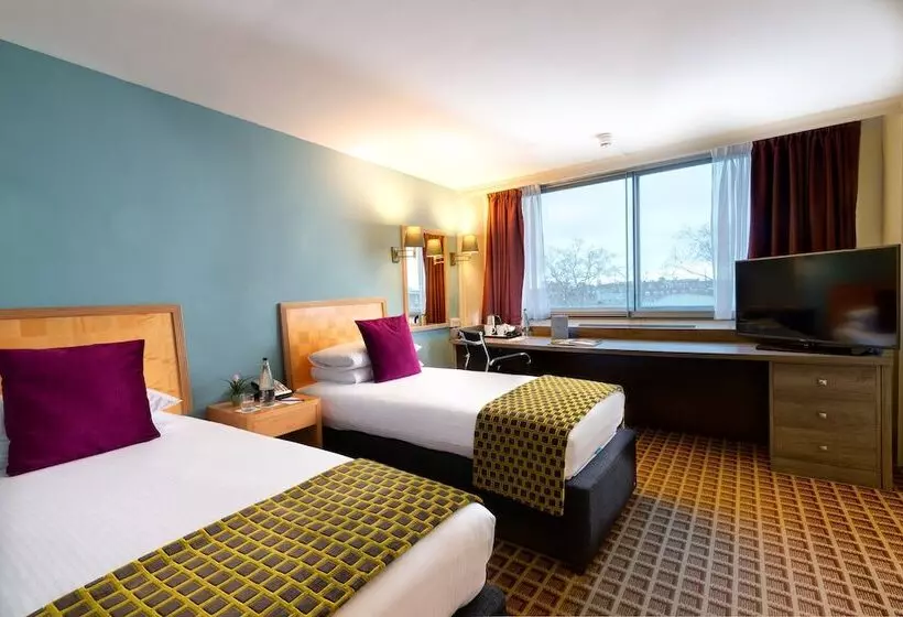 クラブルーム, Copthorne Tara Hotel London Kensington