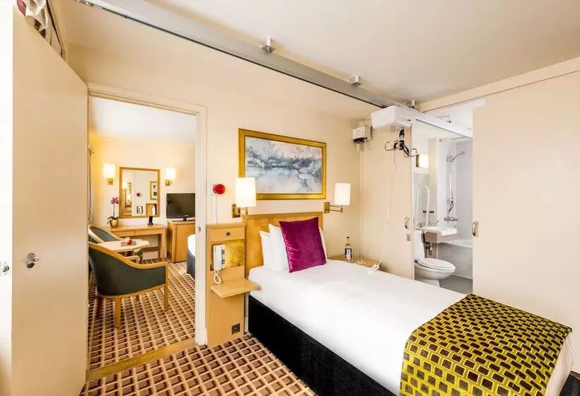 身障者適用スタンダードルーム, Copthorne Tara Hotel London Kensington