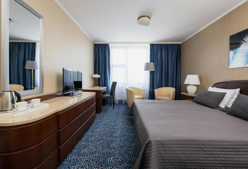 غرفة قياسية, Booking Hotel Crown Piast & Spa