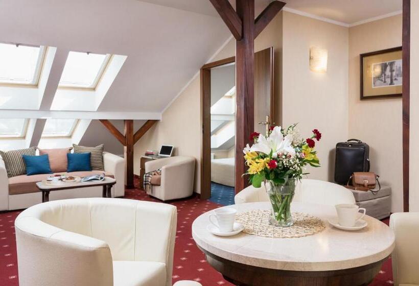 Семейные Апартаменты, Booking Hotel Crown Piast & Spa