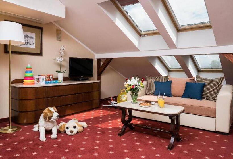 شقة عائلية, Booking Hotel Crown Piast & Spa