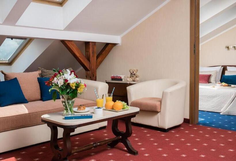 Семейные Апартаменты, Booking Hotel Crown Piast & Spa