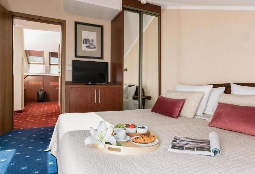 شقة ديلوكس غرفة واحدة, Booking Hotel Crown Piast & Spa