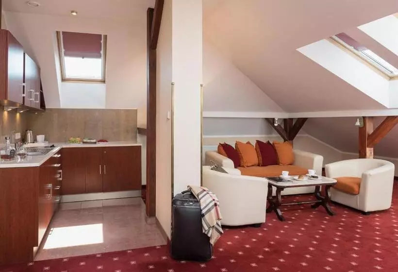 آپارتمان لوکس 1 خوابه, Booking Hotel Crown Piast & Spa