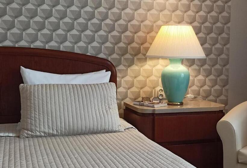 غرفة قياسية سرير كينج, Booking Hotel Crown Piast & Spa