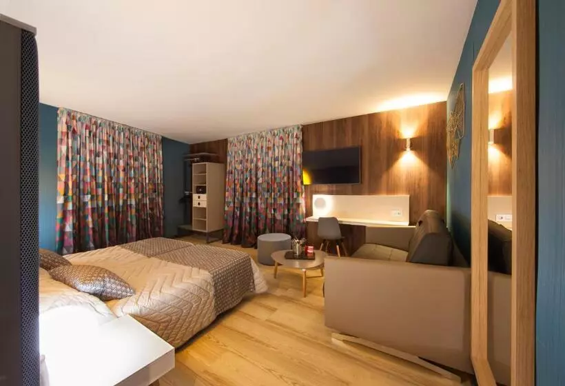 Suite Junior, Cuco