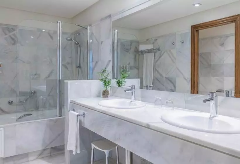 اتاق اساندارد با چشمانداز جانبی به دریا, Iberostar Selection Andalucía Playa